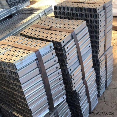 光伏支架_光伏發(fā)電支架_金山光伏支架_高強(qiáng)度光伏支架