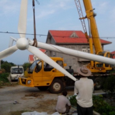 風之翼5kw發電機組，中小型風力發電機組