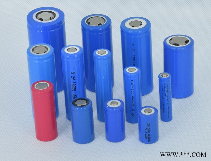 現(xiàn)貨供應(yīng)尖頭18650鋰電池2000mAh 3.7V尖頭ICR18650手電筒鋰電池