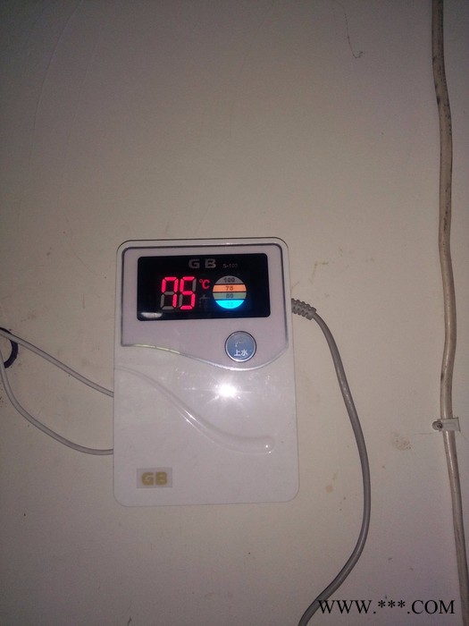 供應(yīng)火陽能熱水器130水箱火陽能熱水器巴中大世界電器